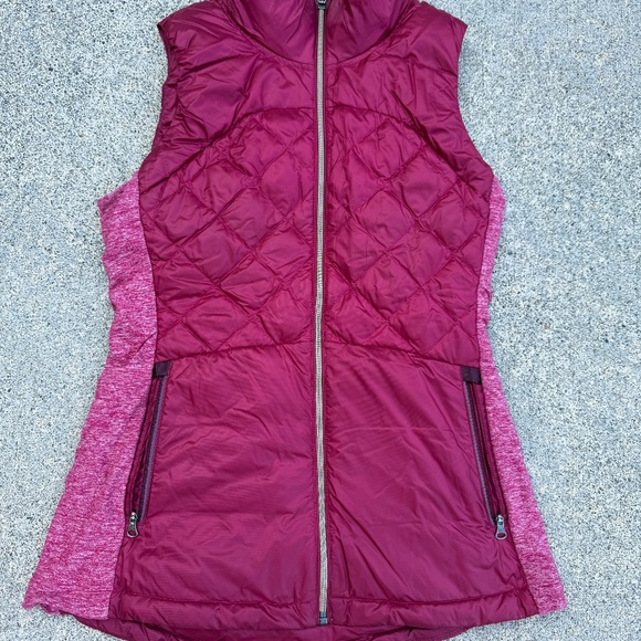 Lululemon Women Cranberry Down For A Run Vest - Size 6 - Cranberry/Red - Picture 1 of 9